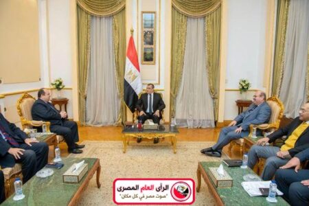 وزير الدولة للإنتاج الحربي" يستقبل "سفير مصر بكرواتيا " لبحث التعاون المشترك بين الجانبين 5
