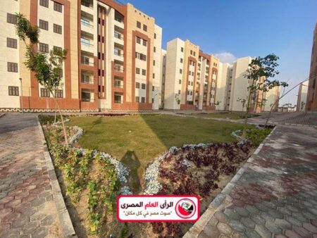 وزير الإسكان يتابع الموقف التنفيذى للمشروعات السكنية والطرق بمدينة العبور الجديدة 4