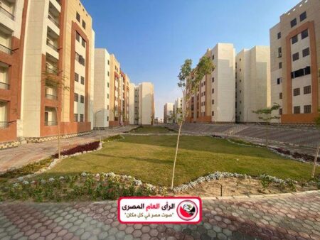 وزير الإسكان يتابع الموقف التنفيذى للمشروعات السكنية والطرق بمدينة العبور الجديدة 6