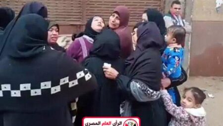 أهالي قرية بطا ببنها يشيعون جثمان الشاب المصري مصطفى حمدي المتوفى بالأردن 55