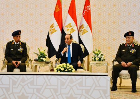 "برلماني" يهنئ الرئيس السيسى ورجال القوات المسلحة بيوم الشهيد 1