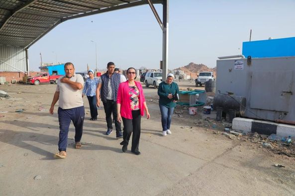 وزيرة البيئة في جولة تفقدية لمصنع تدوير المخلفات بمدينة شرم الشيخ 1