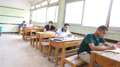وزارة التعليم: طلاب الثانوية العامة يؤدون امتحان الإنجليزية بمدارس المكفوفين دون مشكلات 20