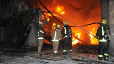 إخماد حريق هائل في مخزنين للبويات ومحل لعب أطفال فى المنيا 63