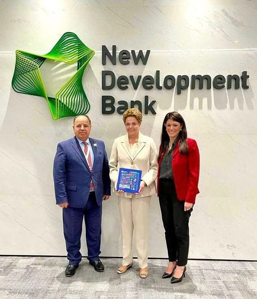 وزيرة التعاون الدولي تلتقي السيدة ديلما روسيف رئيس بنك التنمية الجديدبالصين 1