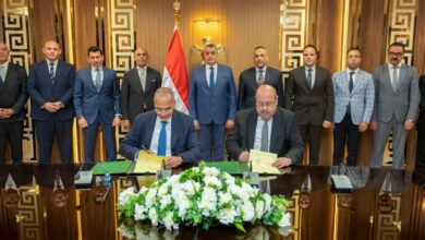 الوزير "محمد صلاح" يشهد توقيع بروتوكول تعاون بين "الإنتاج الحربي" و"بنك القاهرة" في مجال إتاحة خدمات الدفع والتحصيل الإلكتروني 39