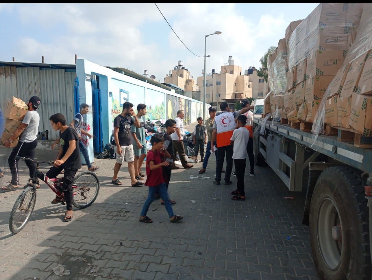 توزيع سلع التحالف الوطنى للعمل الأهلى الغذائية على أهالينا فى غزة 2