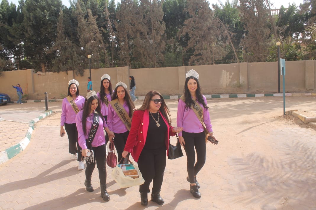 ملكات جمال العرب يطلقن حملة فاكرينك ياغاليه لامهات مصر 13