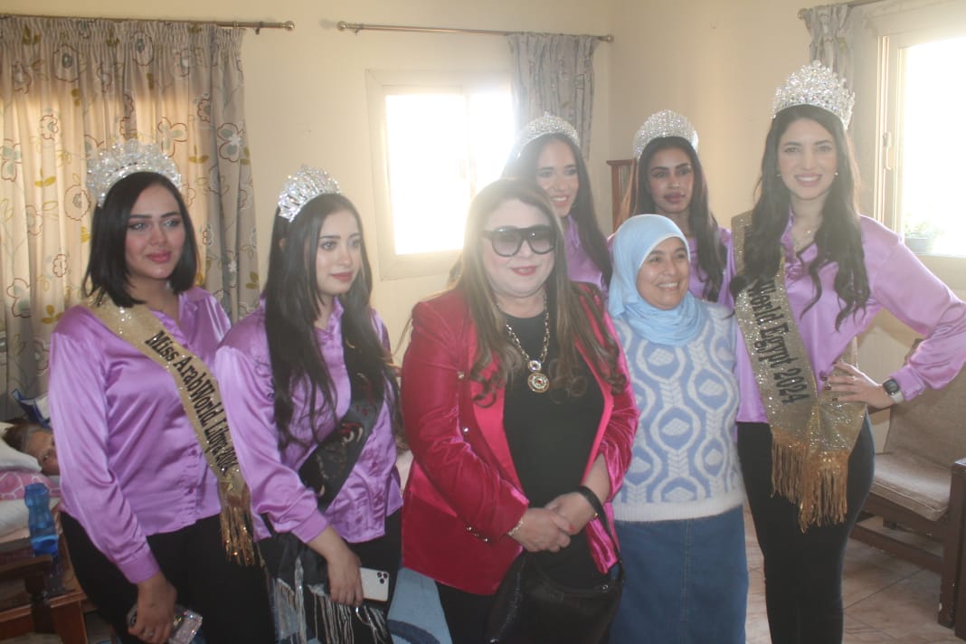 ملكات جمال العرب يطلقن حملة فاكرينك ياغاليه لامهات مصر 15