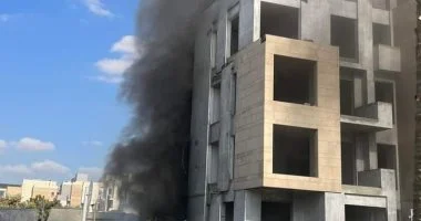 السيطرة على حريق داخل شقة سكنية فى منطقة الوراق دون إصابات 3